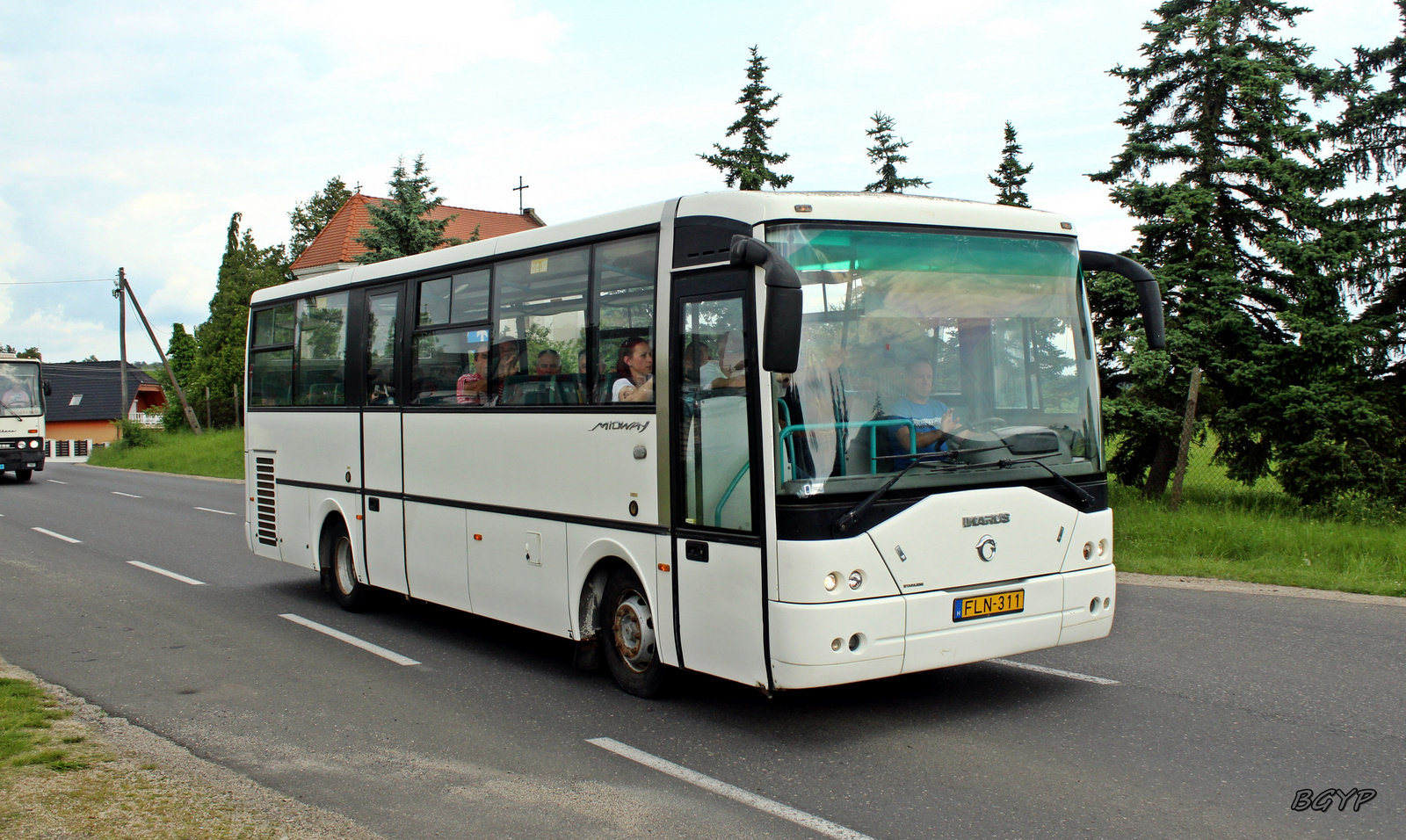 Ikarus F15 (FLN-311)