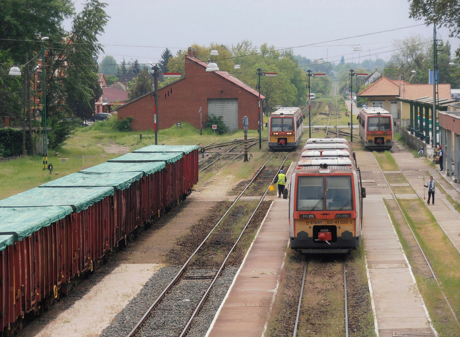 IR 7807 Baja állomás