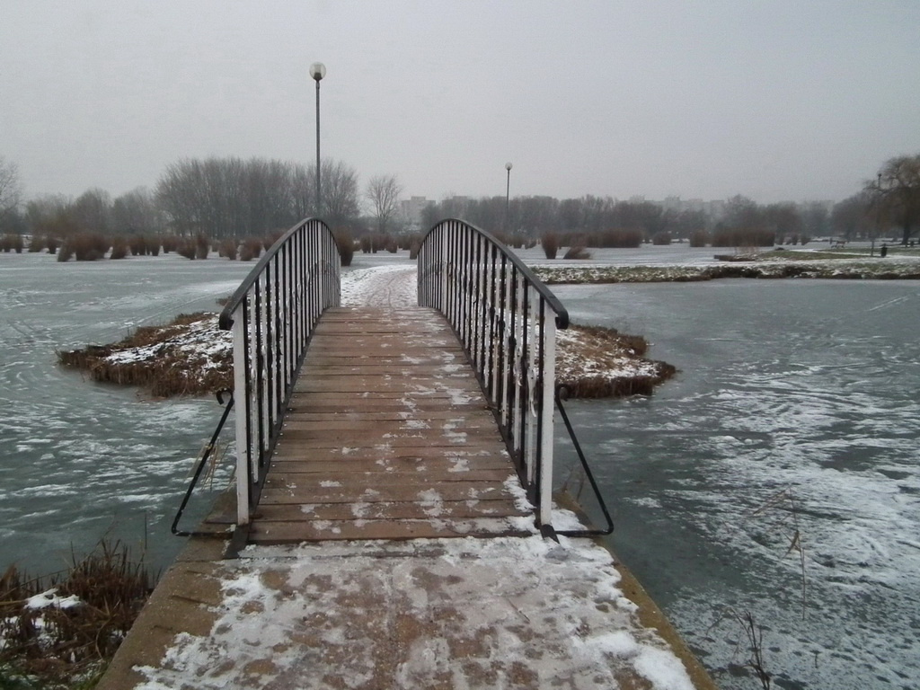 Híd a jég felett