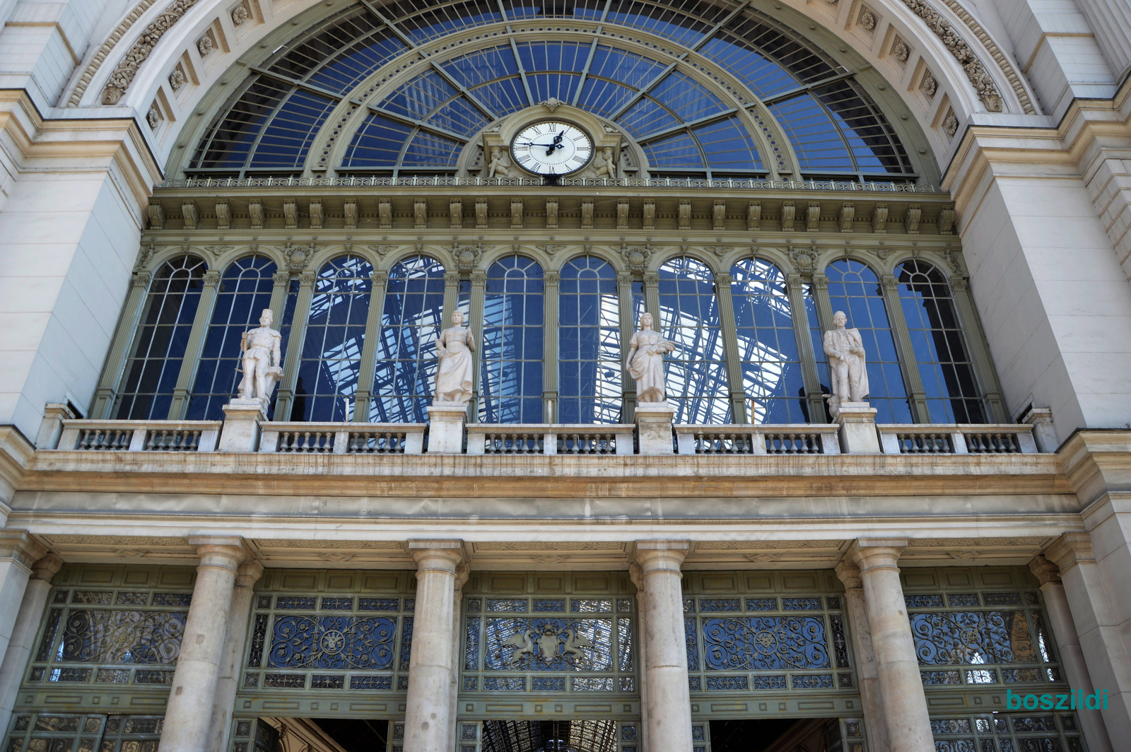 DSC 8430 Keleti