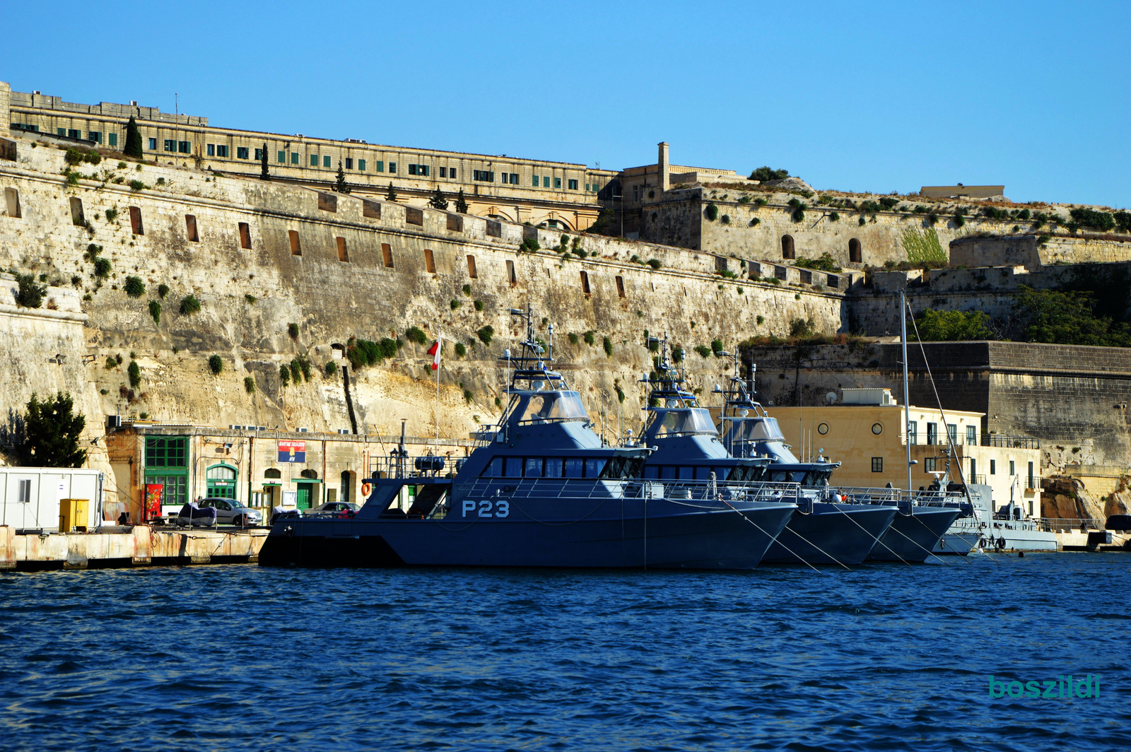 DSC 7260 Valletta öblök