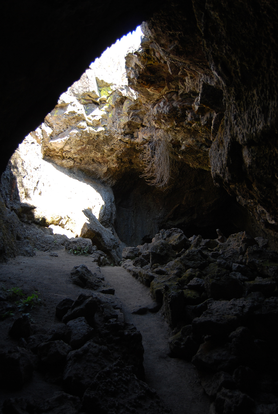 US12 0917 016 Sunshine Cave, Lava Beds NM, CA