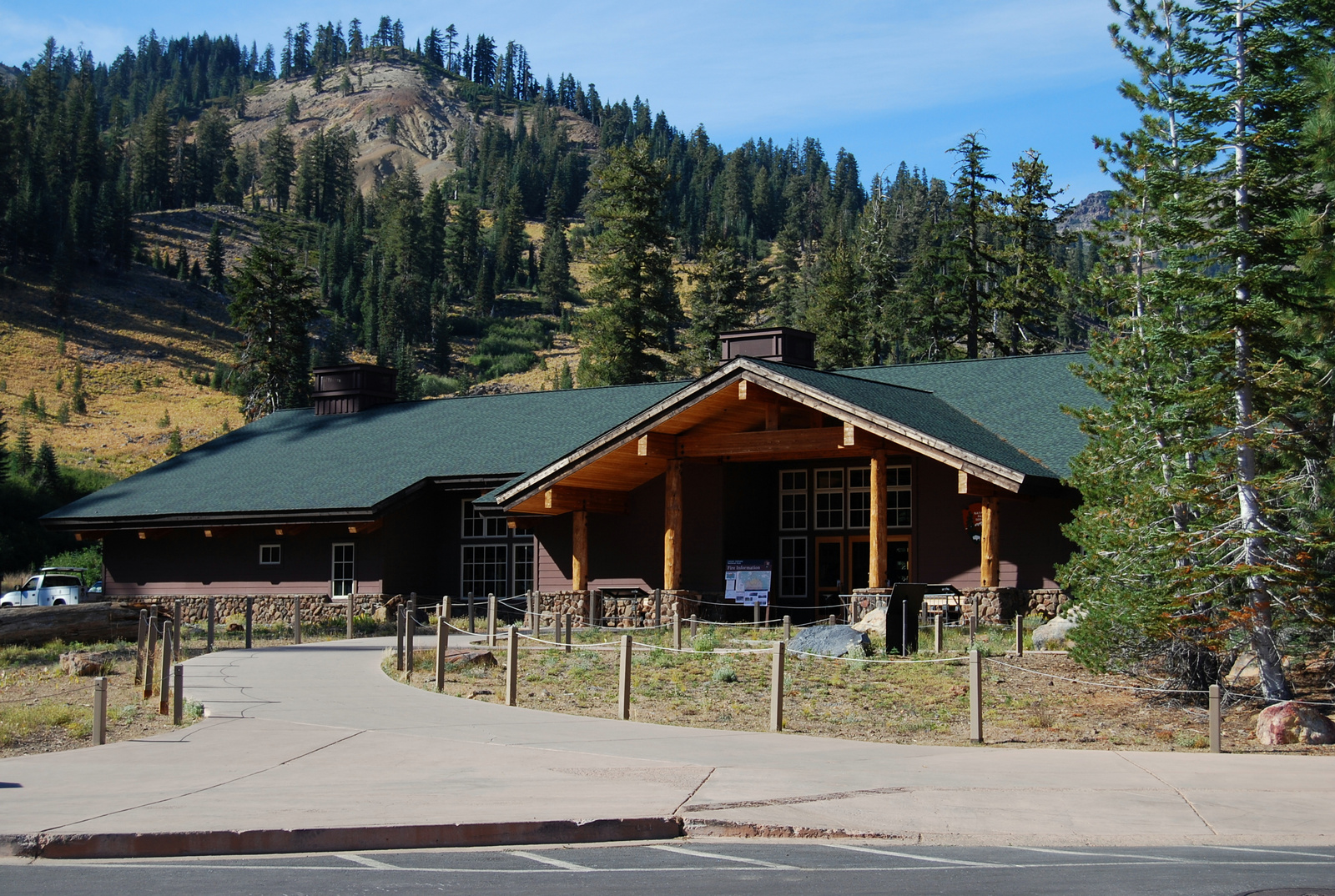 US12 0918 055 Kohm Yah-mah-nee Visitor Center, Lassen NP, CA