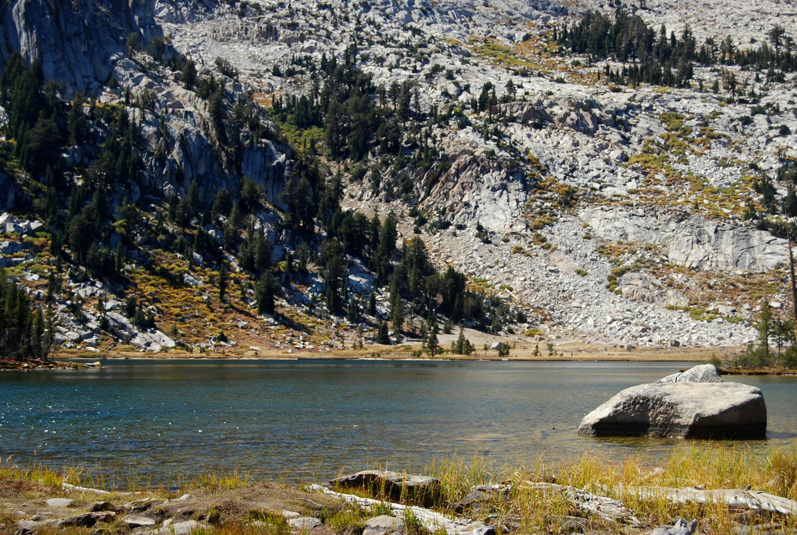 US12 0924 035 Elisabeth Lake, Yosemite NP, CA