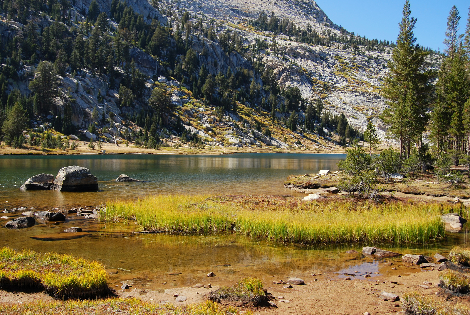 US12 0924 058 Elisabeth Lake, Yosemite NP, CA