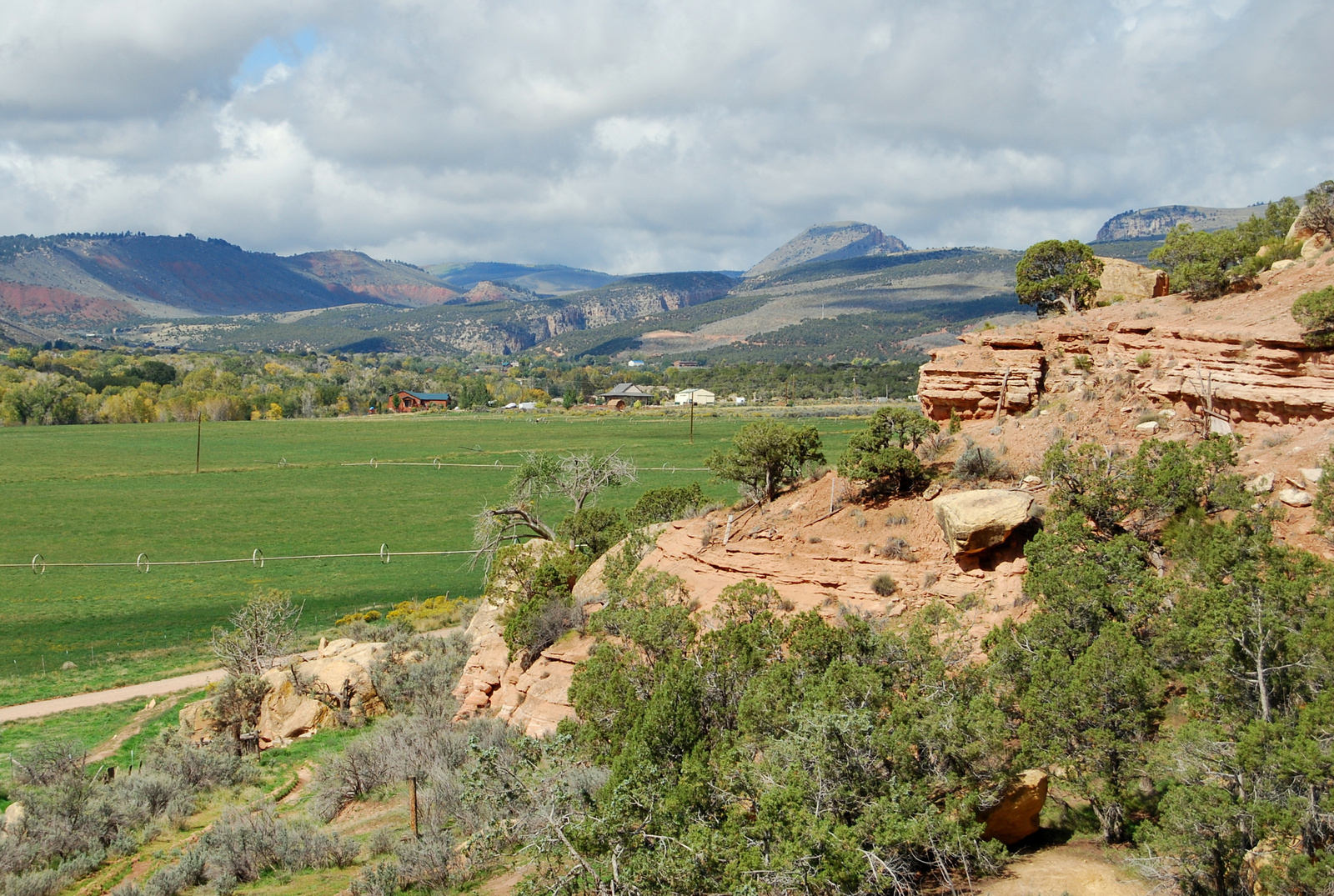 1-US14 0922 010 Dry Fork Canyon, UT