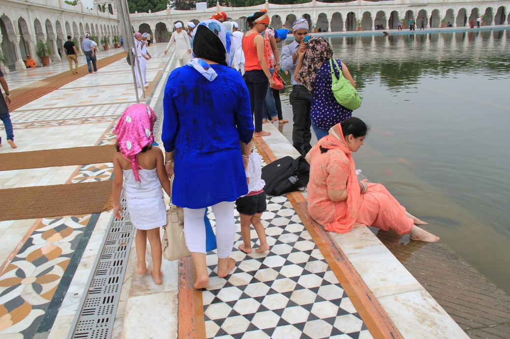 Gurdwara Bangla Sahib - hivők