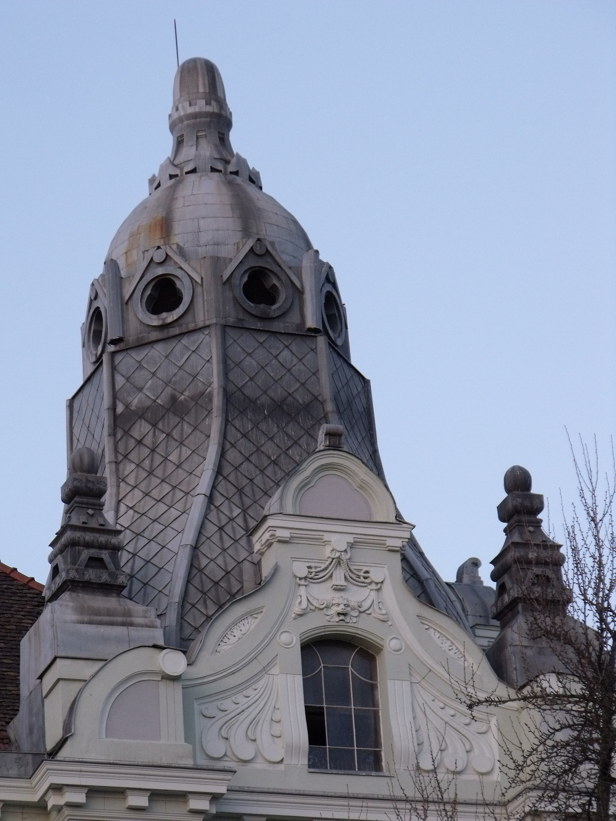 Bank palota kupolája Szegeden.