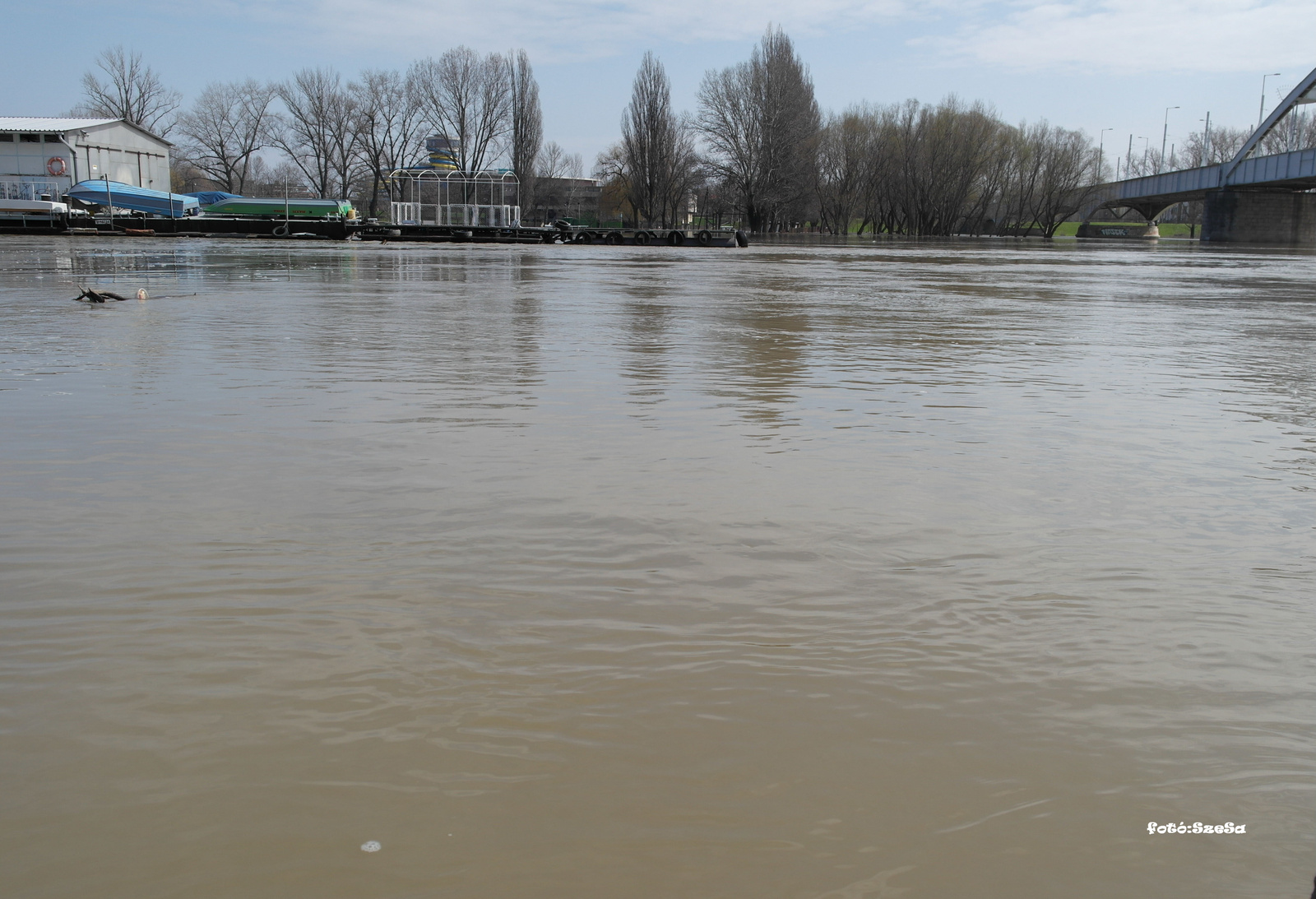 A Tisza tavasszal...