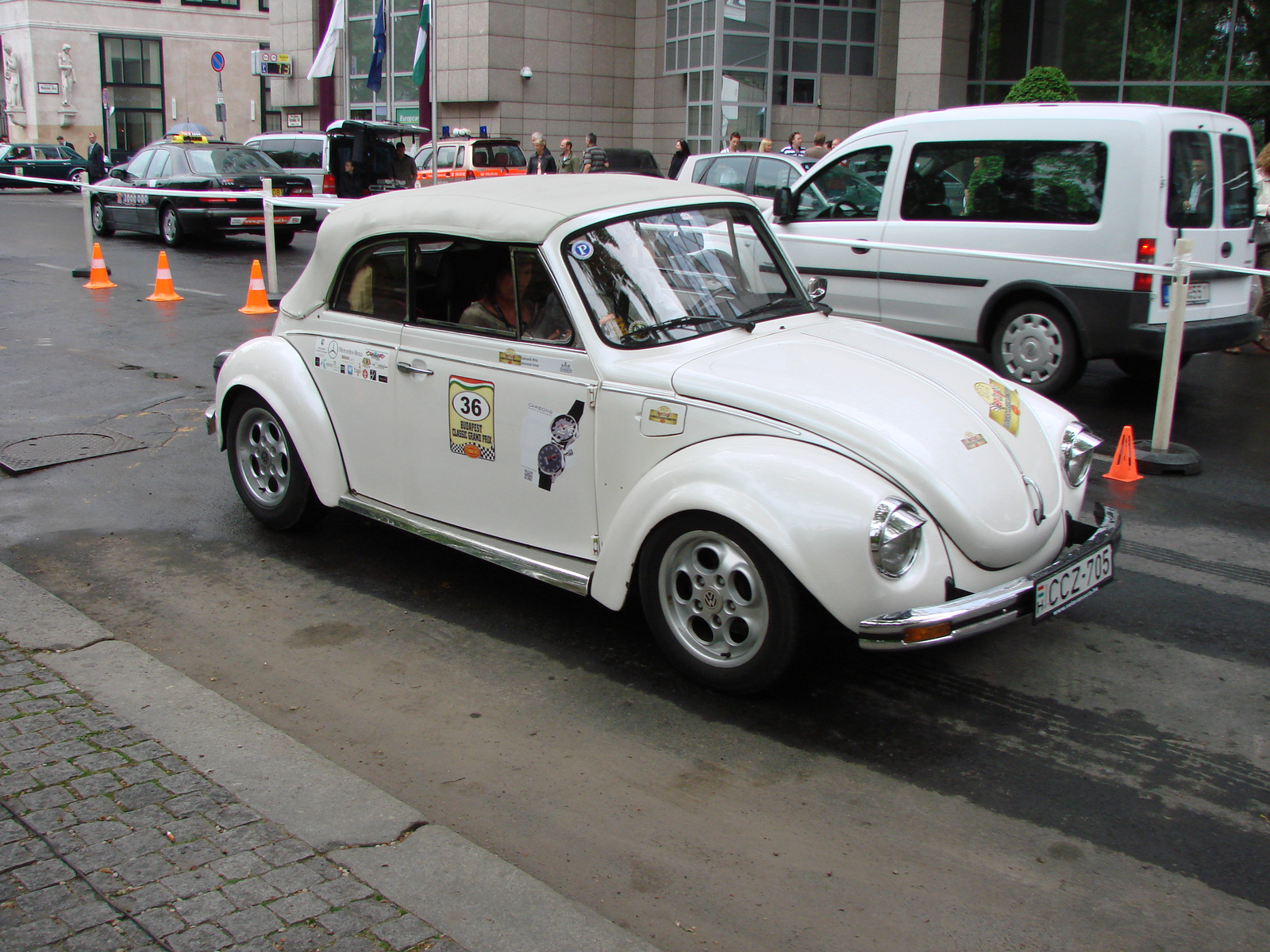 Volkswagen 1303 LS Cabrio