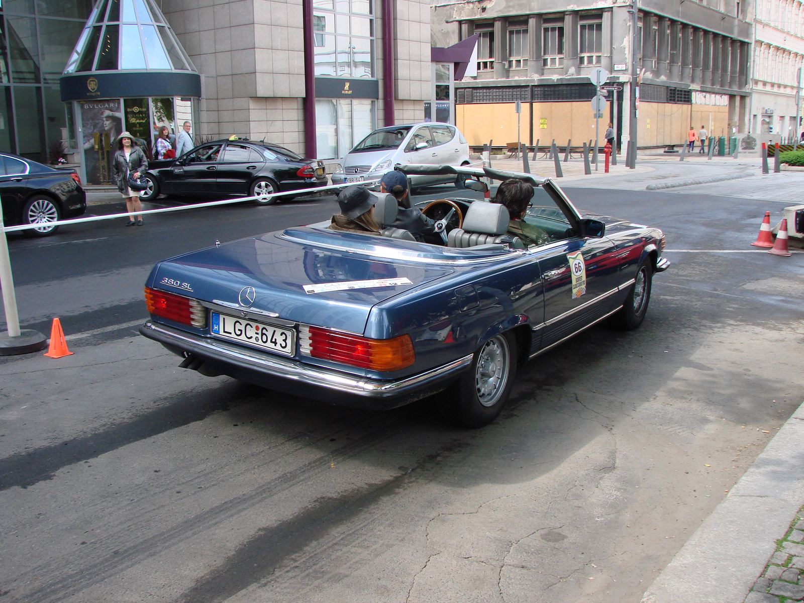 Mercedes-Benz 380 SL