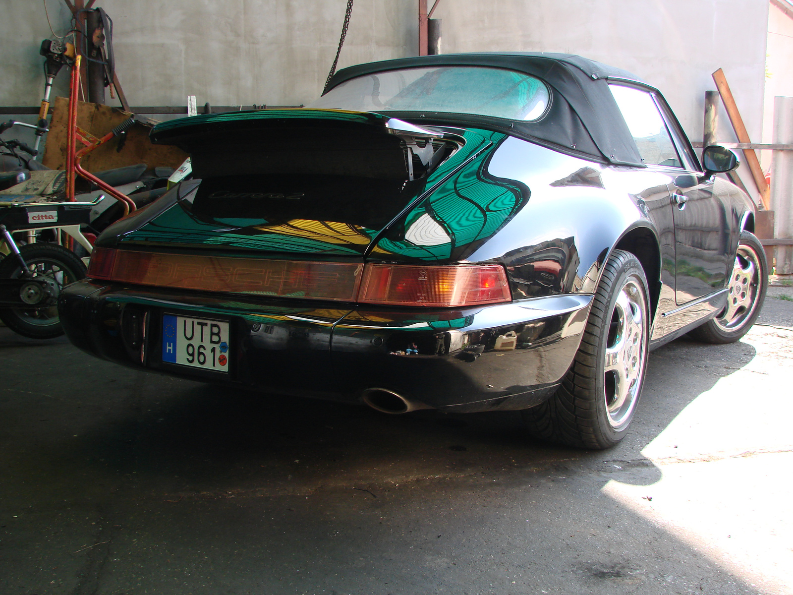 Porsche Carrera 2 Cabrio