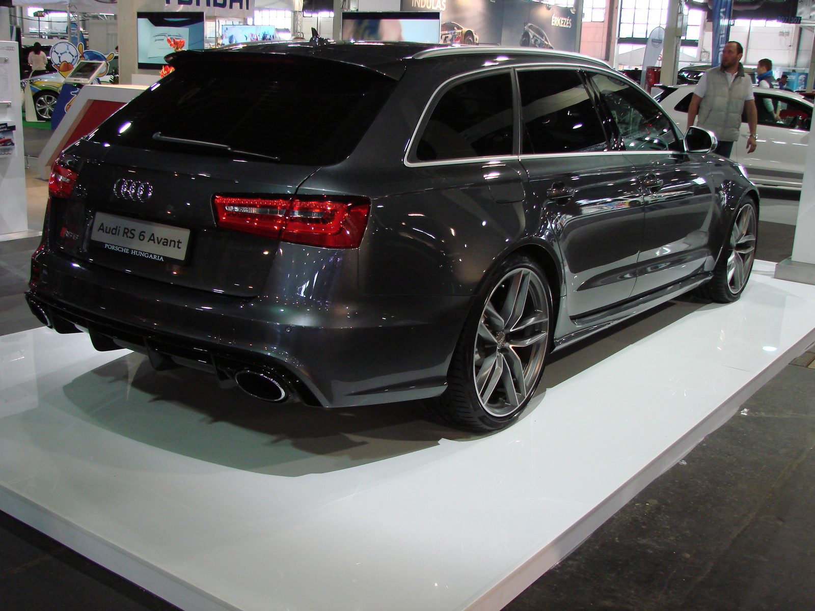 Audi RS6 Avant C7