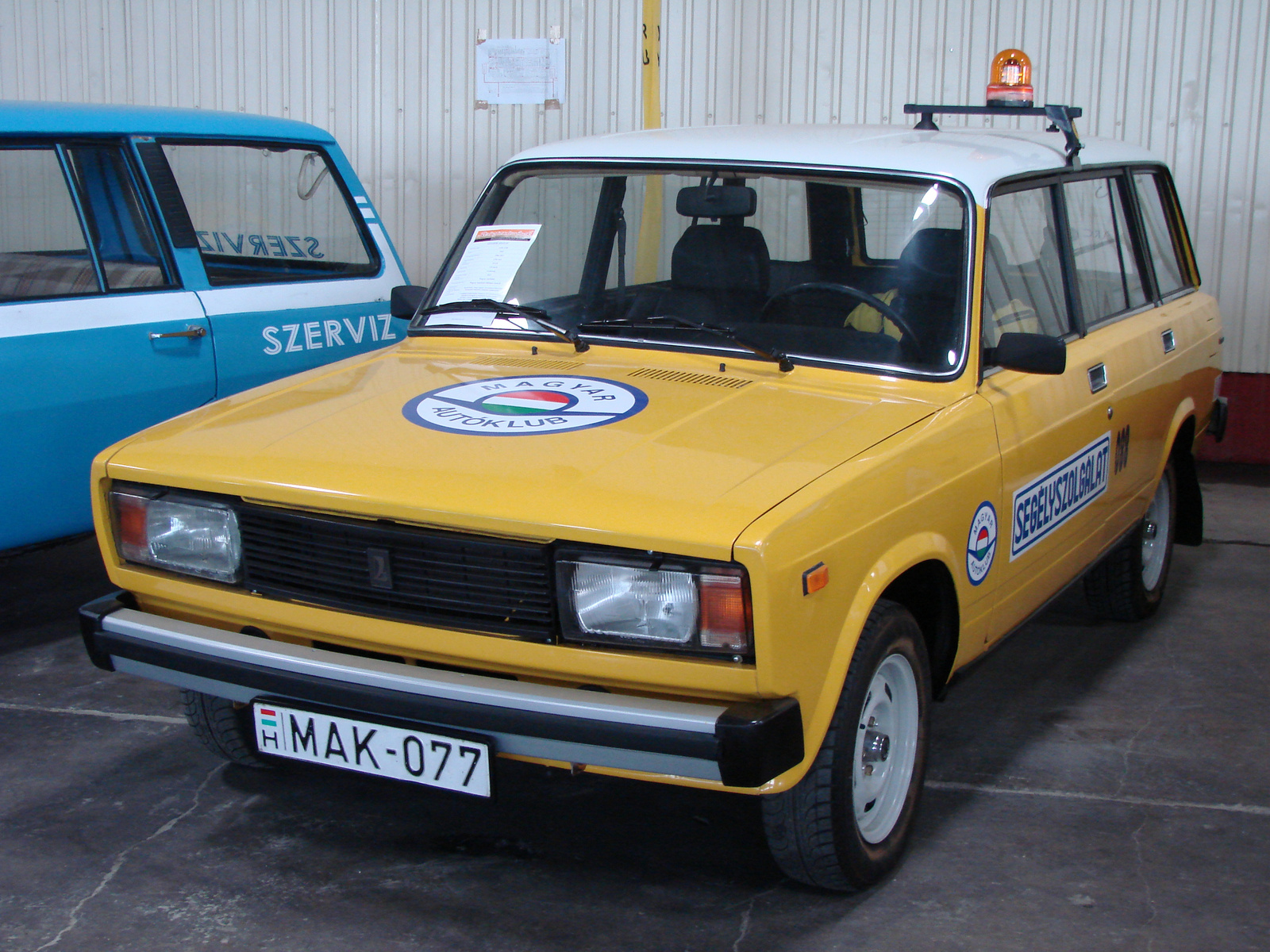 Lada 2104