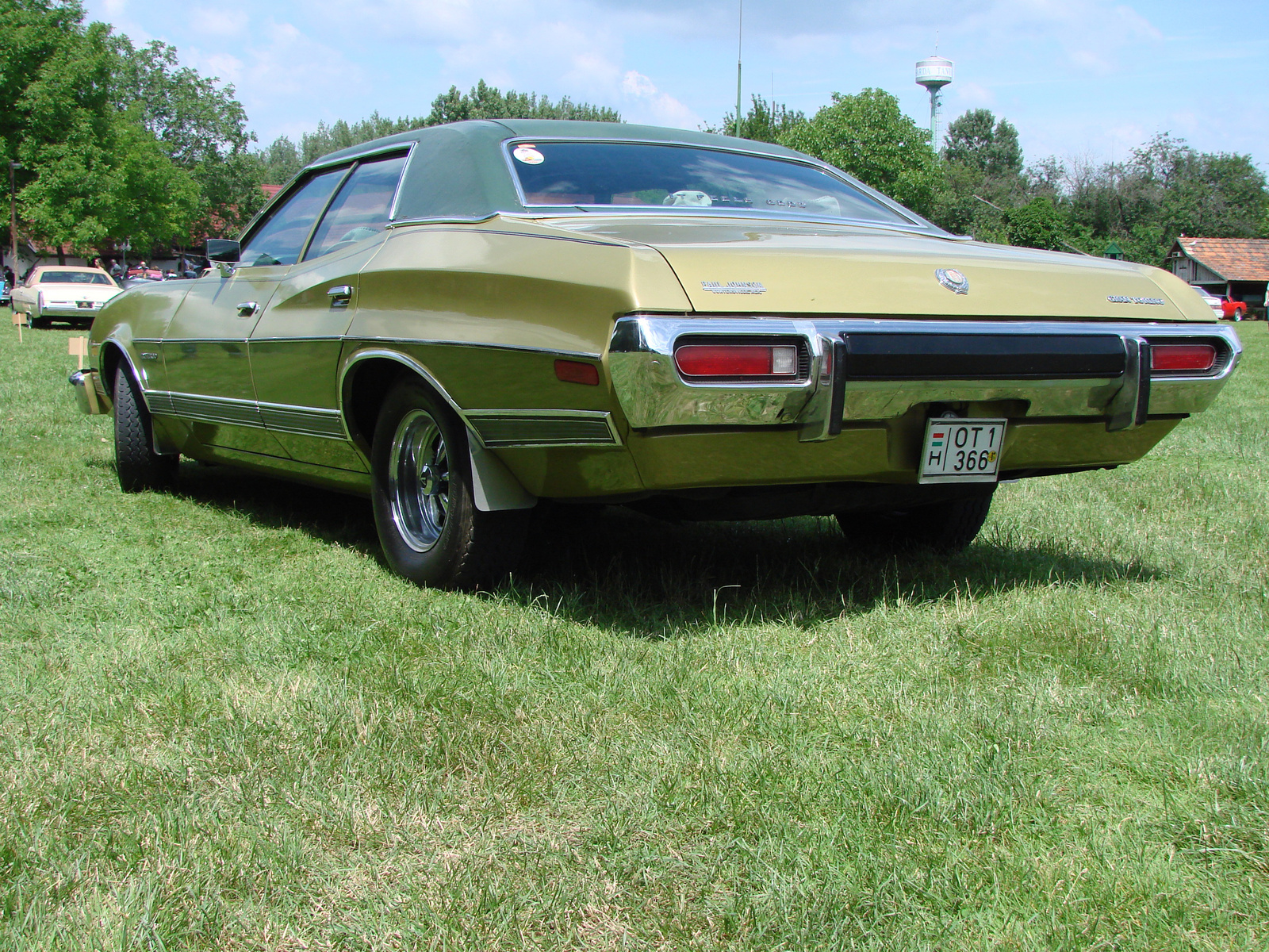 Ford Gran Torino Sedan