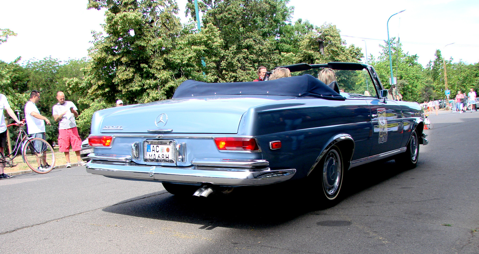 Mercedes-Benz 280 SE Cabriolet