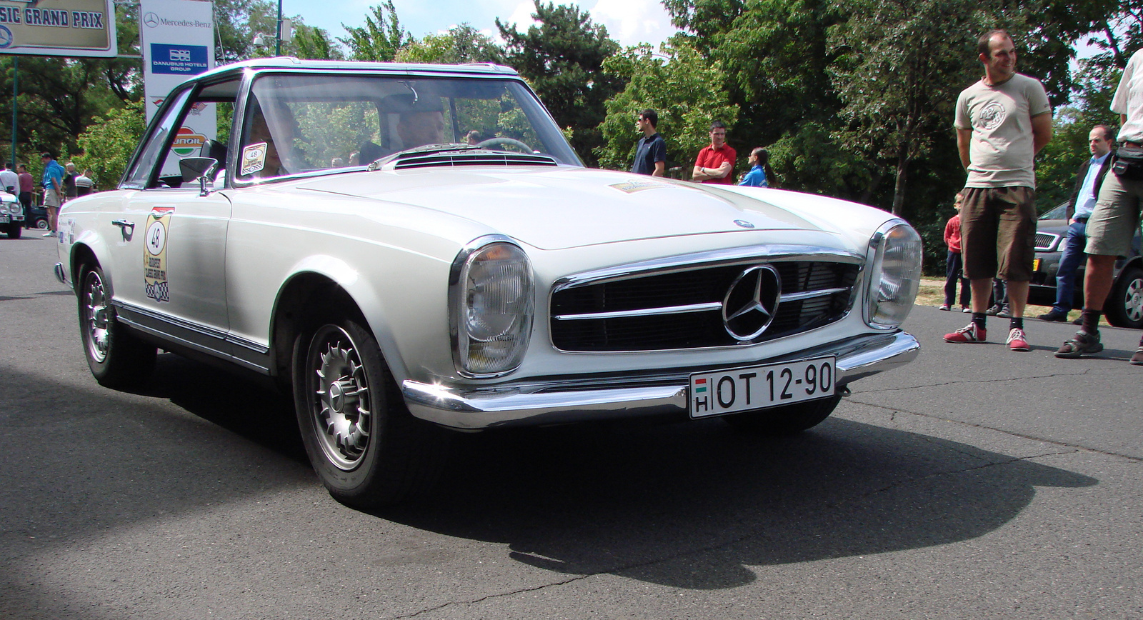 Mercedes-Benz 280 SL