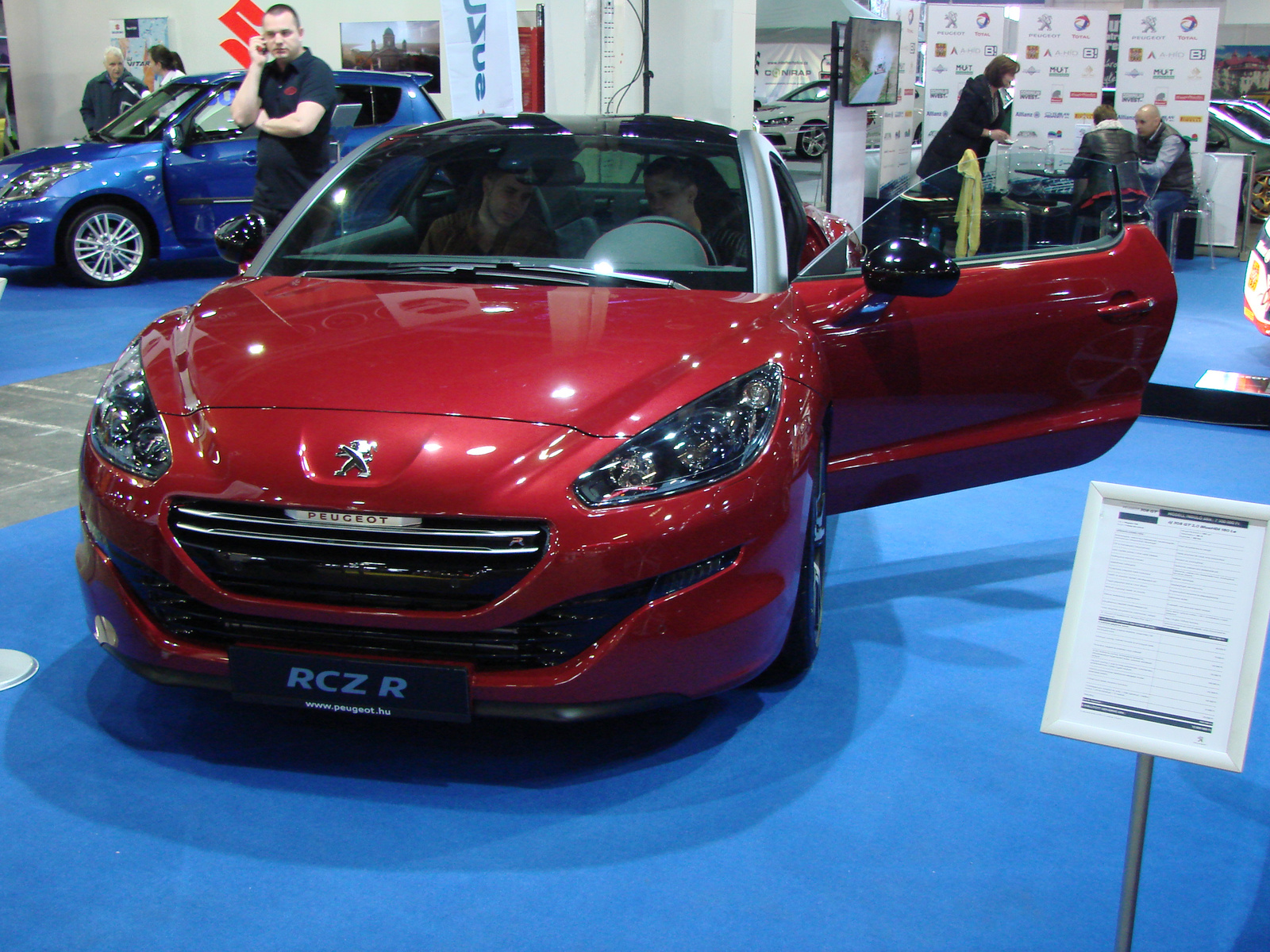 Peugeot RCZ R