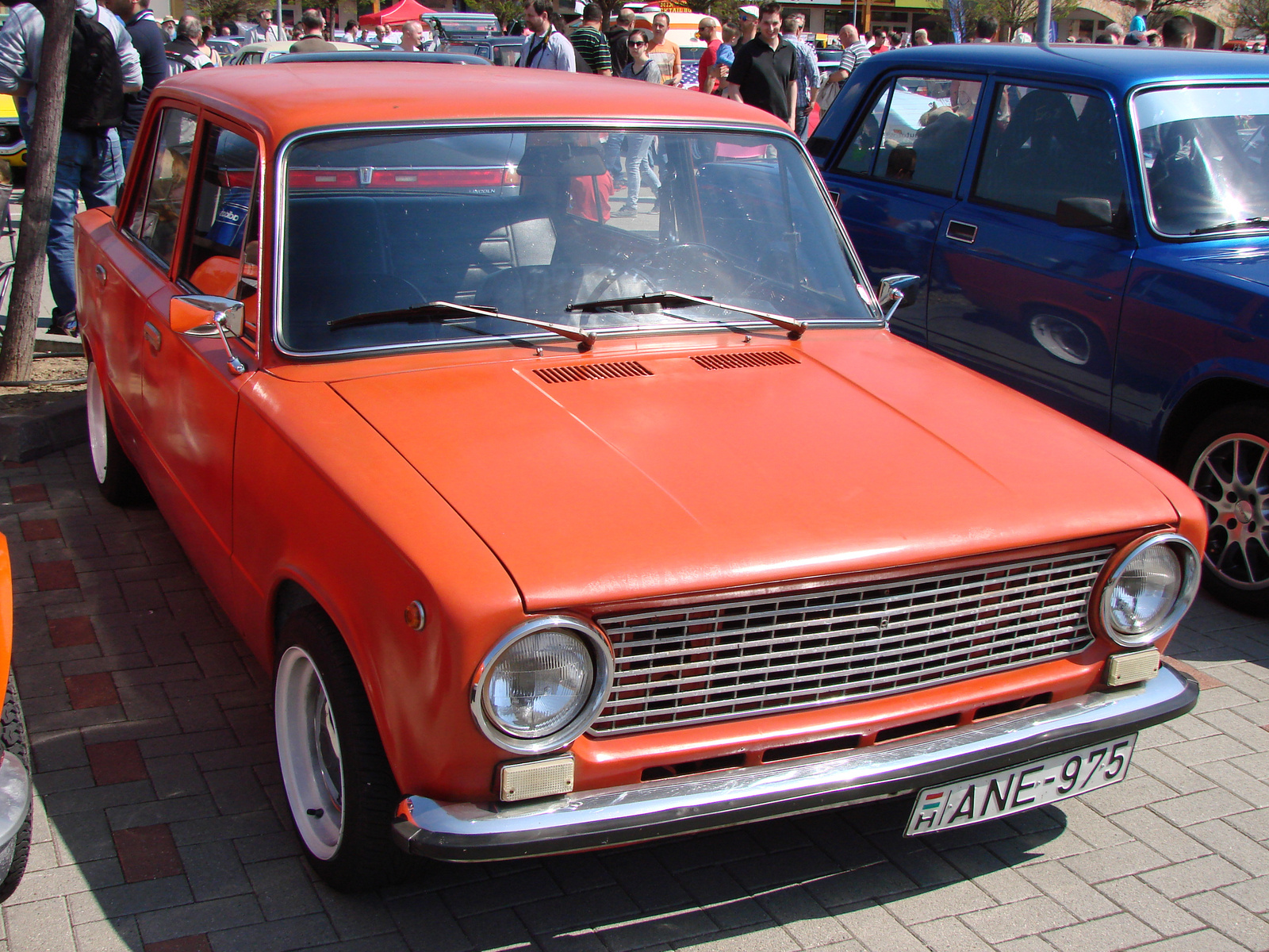 Lada 1200