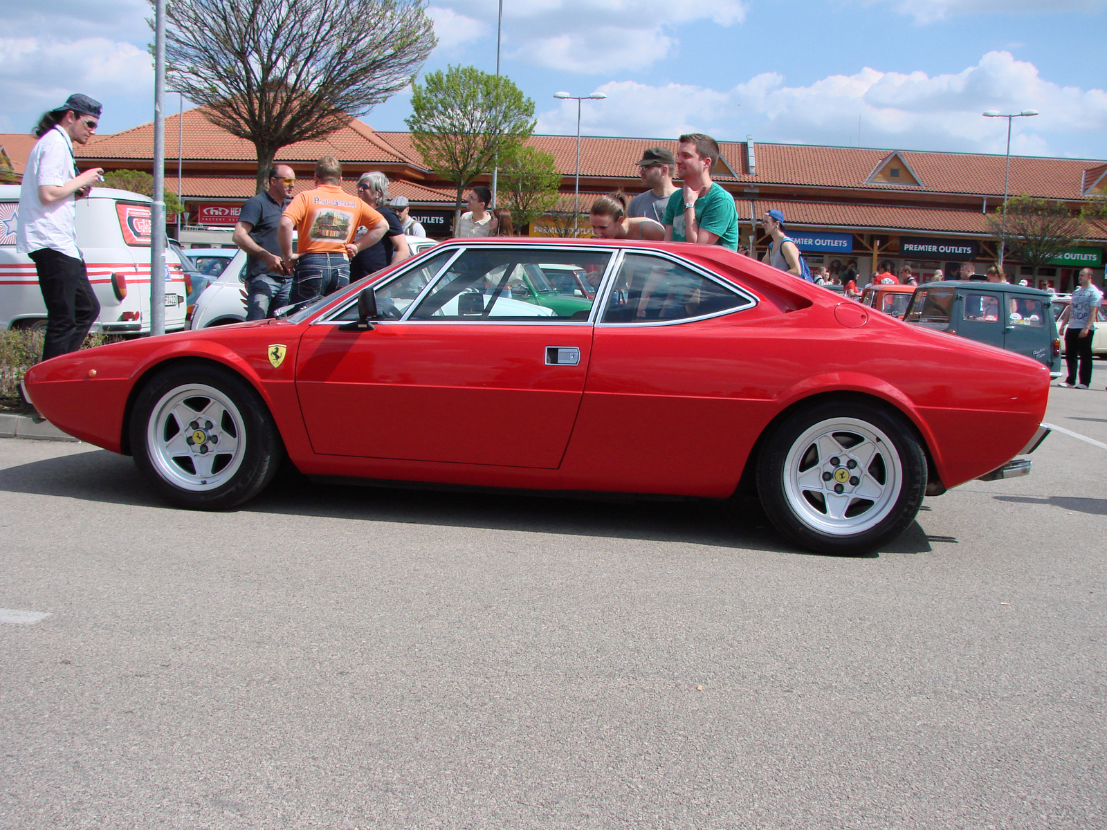 Ferrari 308 GT4 Dino