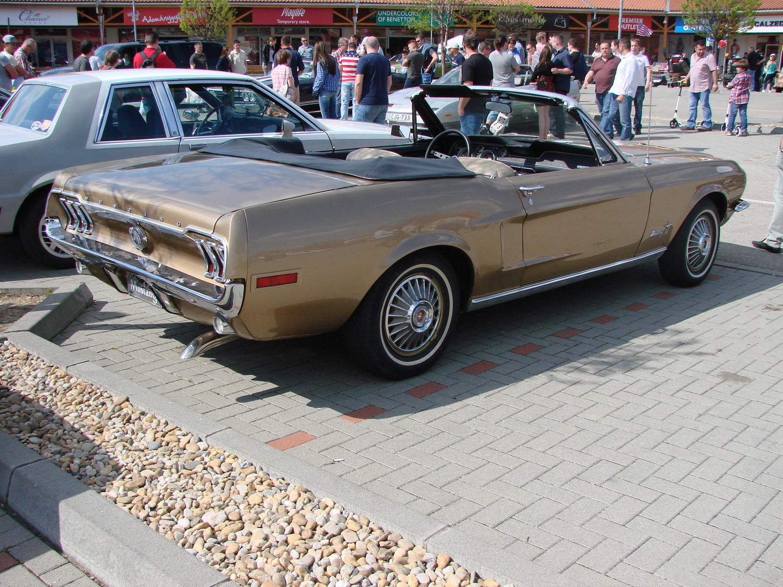 Ford Mustang Convertible