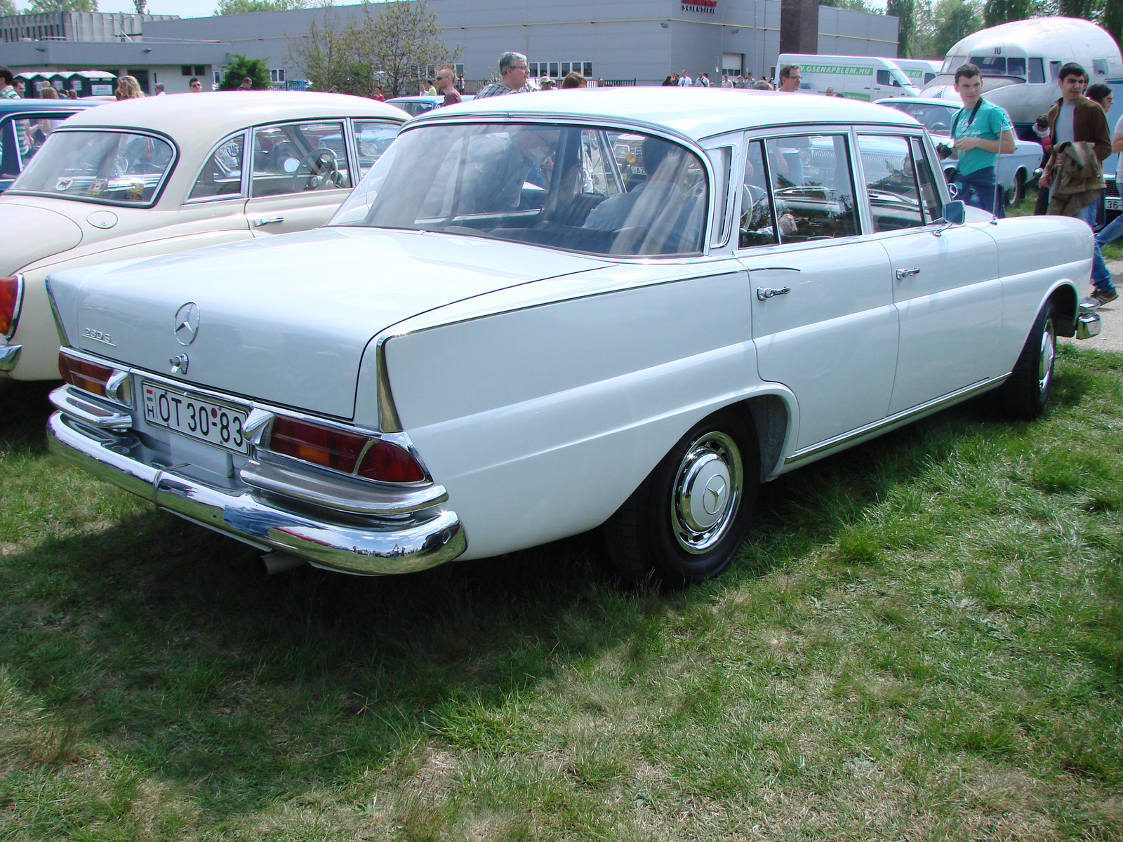 Mercedes-Benz 280 S