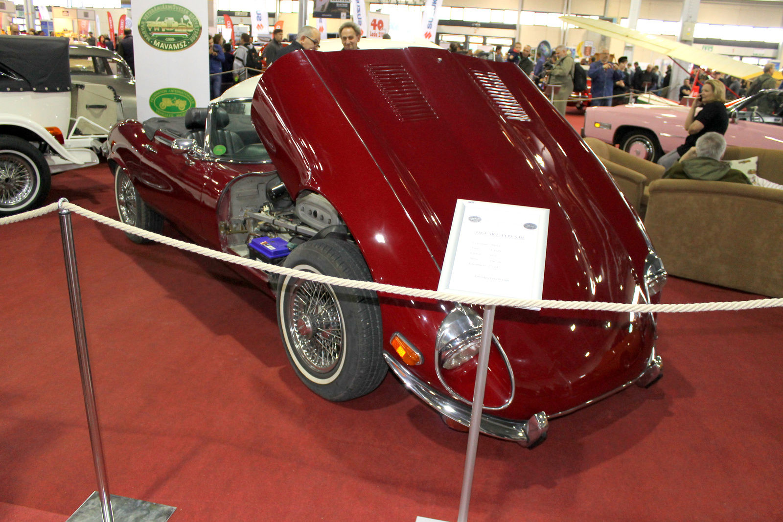 Jaguar E-Type S2 Roadster