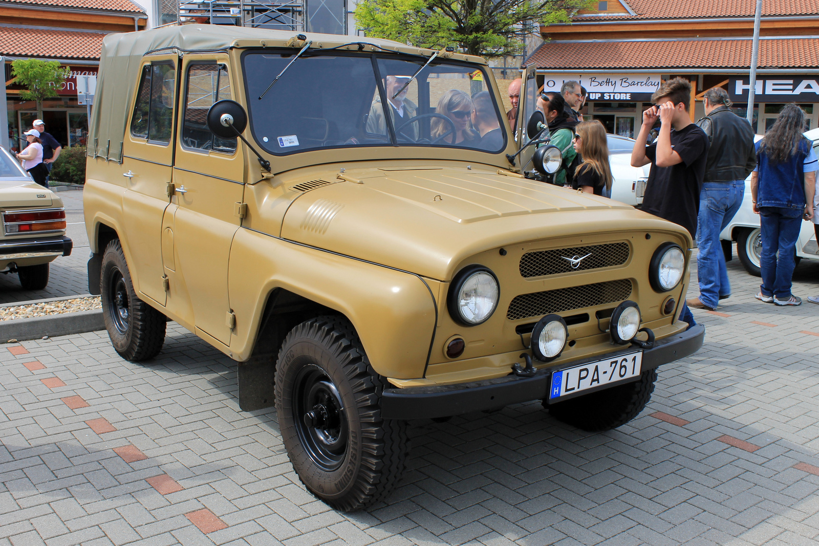 UAZ 469