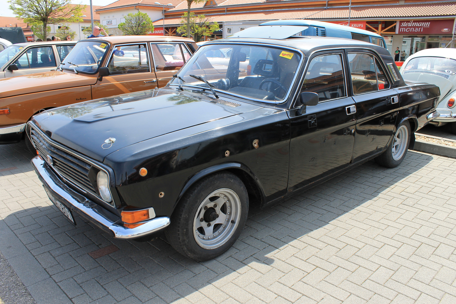 GAZ Volga M24-10