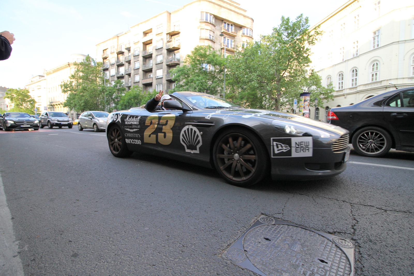 Aston Martin DB9 Roadster