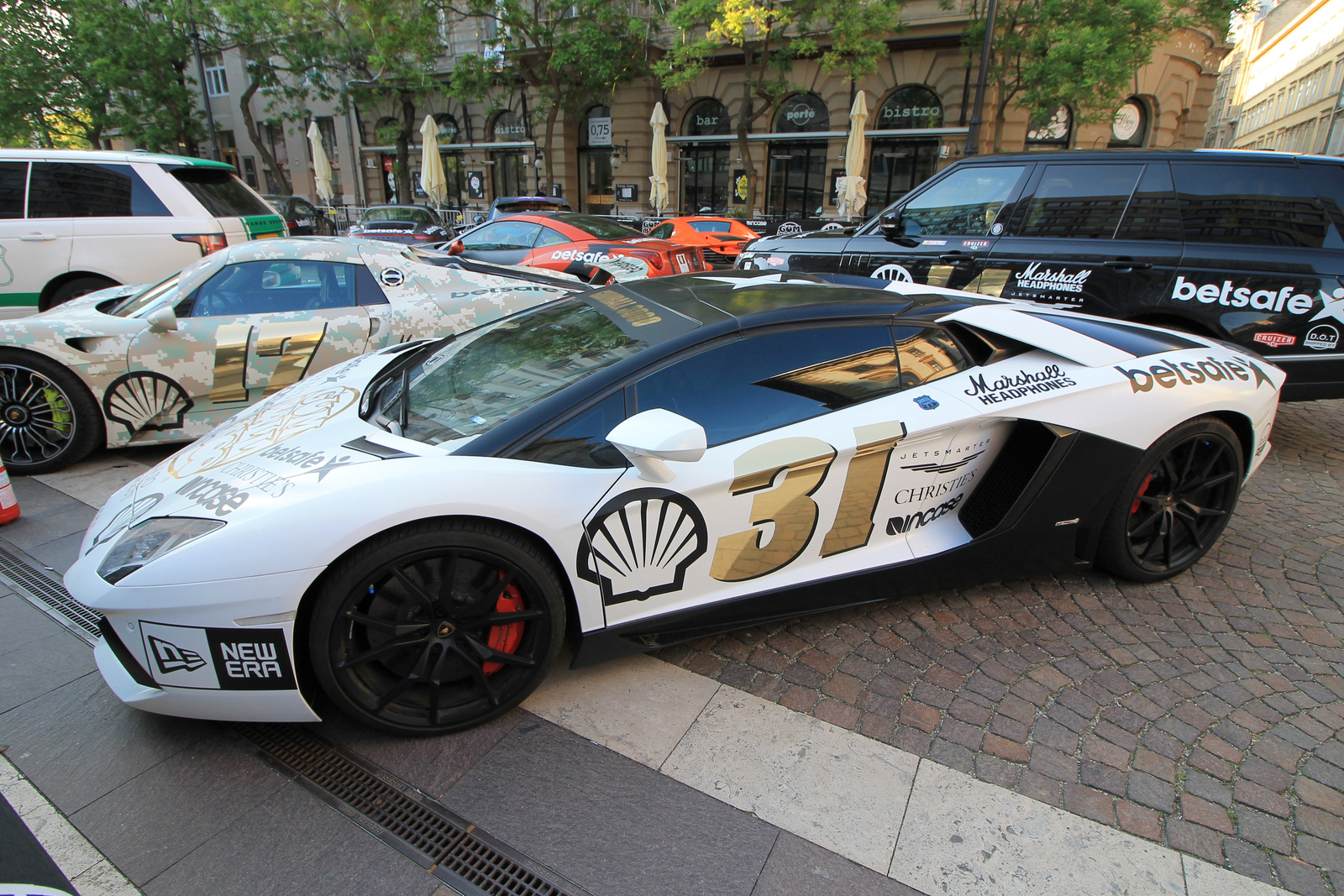 Lamborghini Avetandor LP 700-4 Roadster