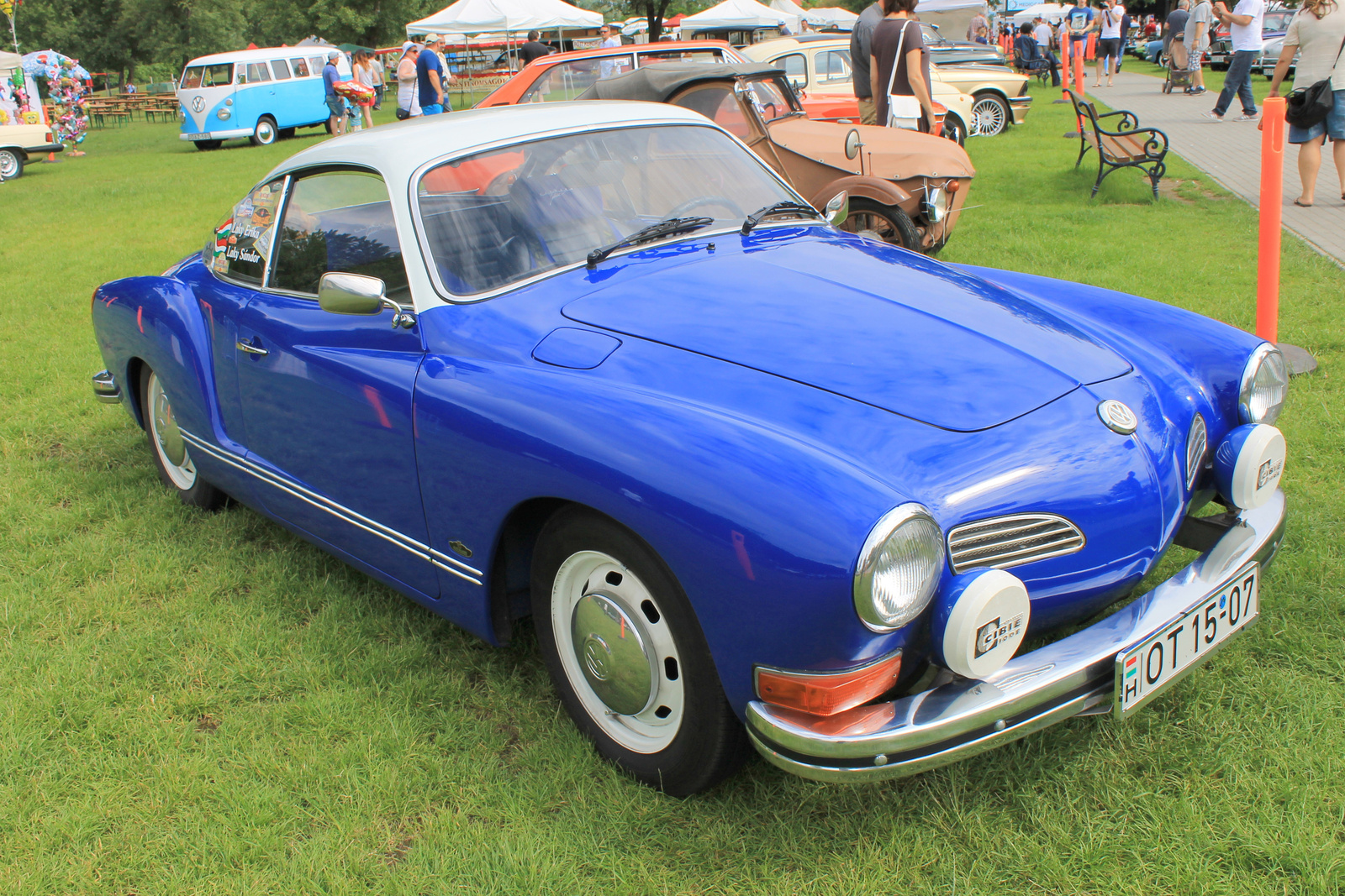 Volkswagen Karmann Ghia