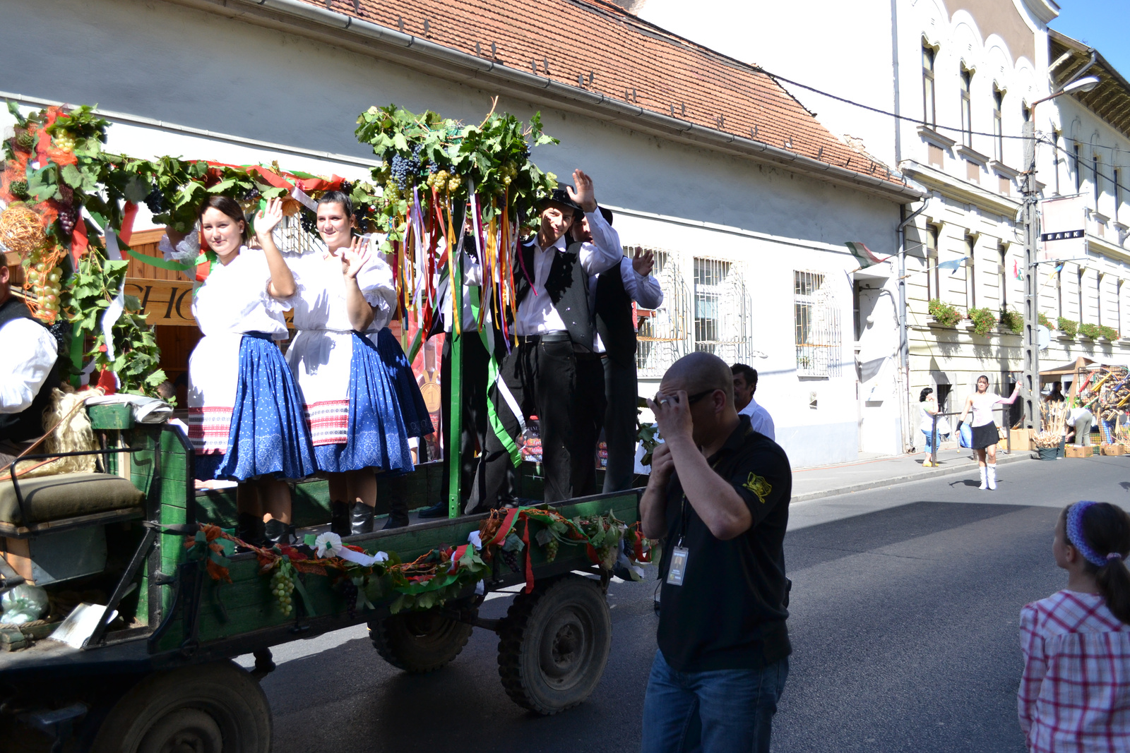 szüretelő szekér felvonulás