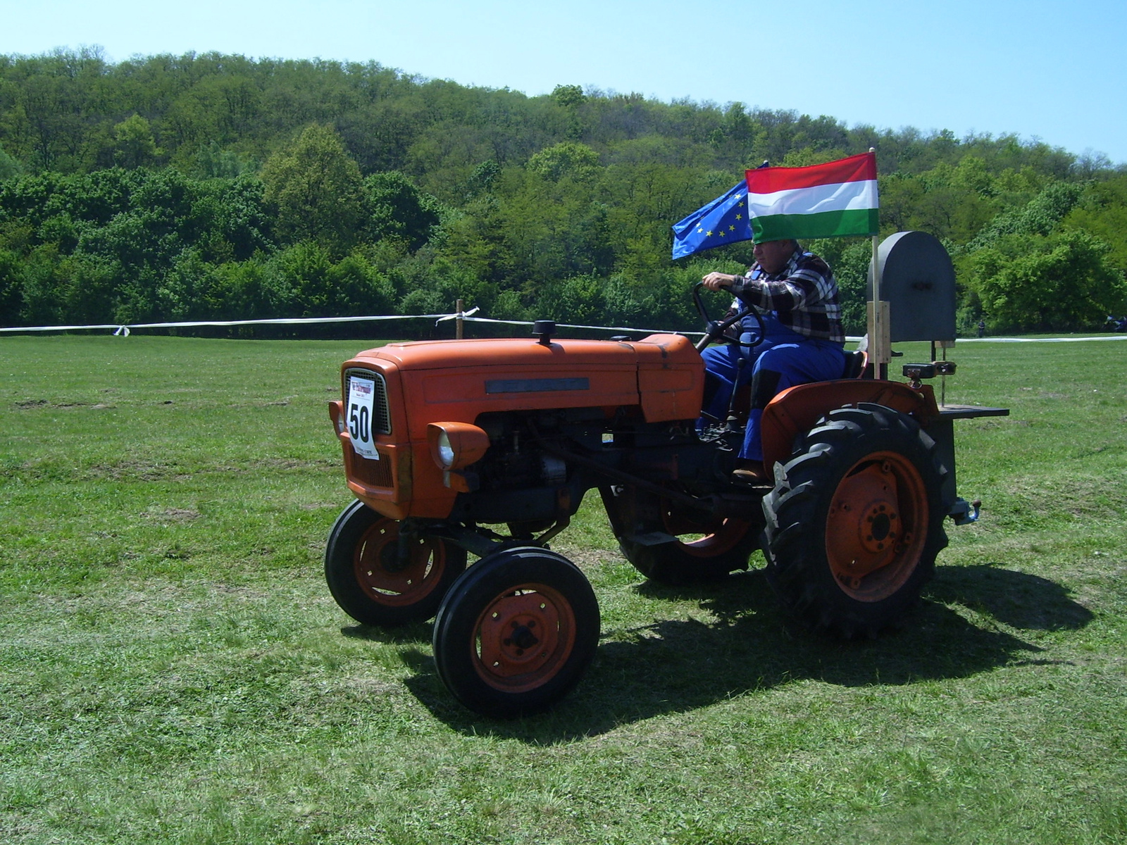 bokor traktormajális 129