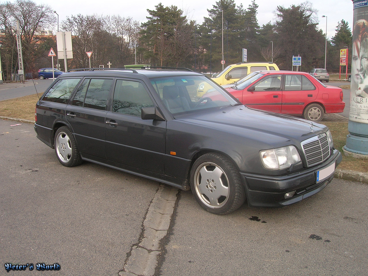 Mercedes W124 AMG