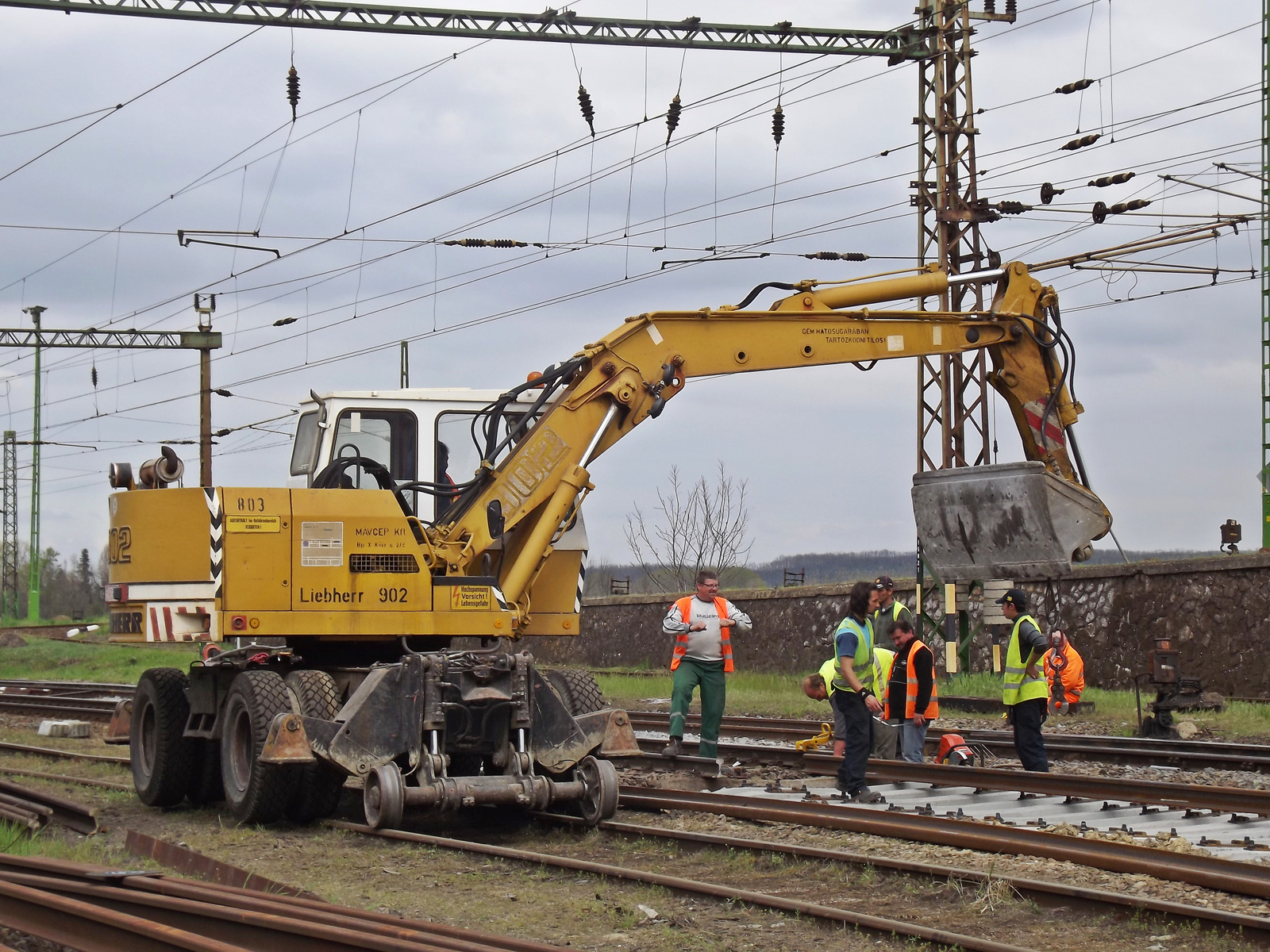 Liebherr 902