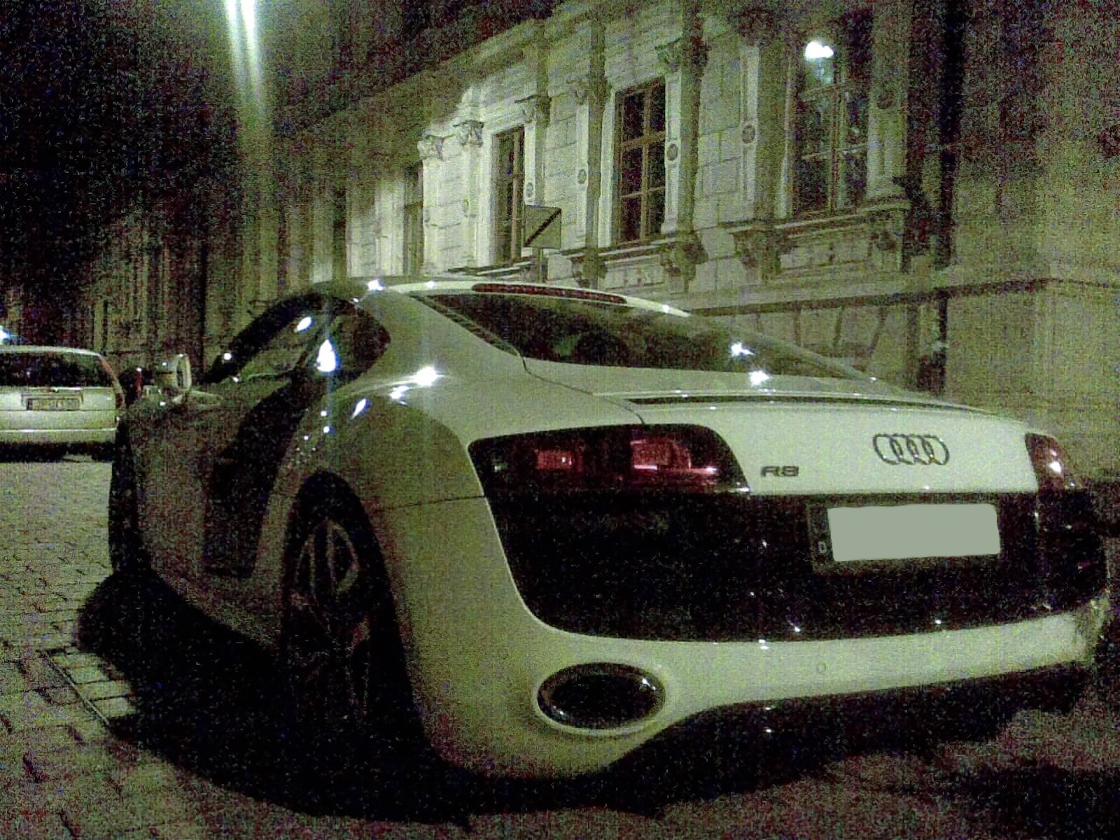 Audi R8 V10