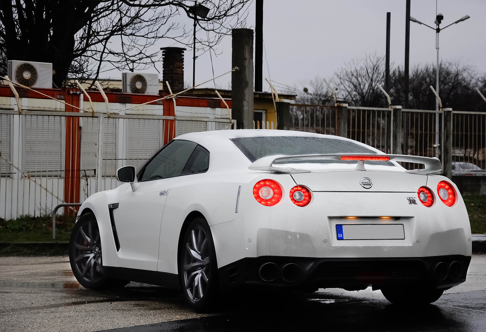 Nissan GT-R