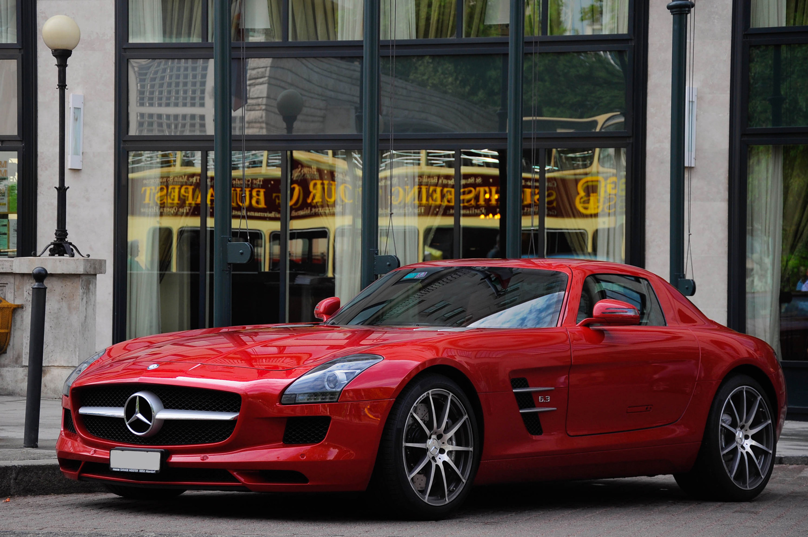 Mercedes SLS