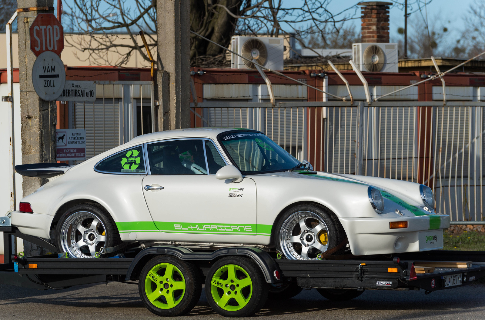 Porsche 911 El-Hurricane