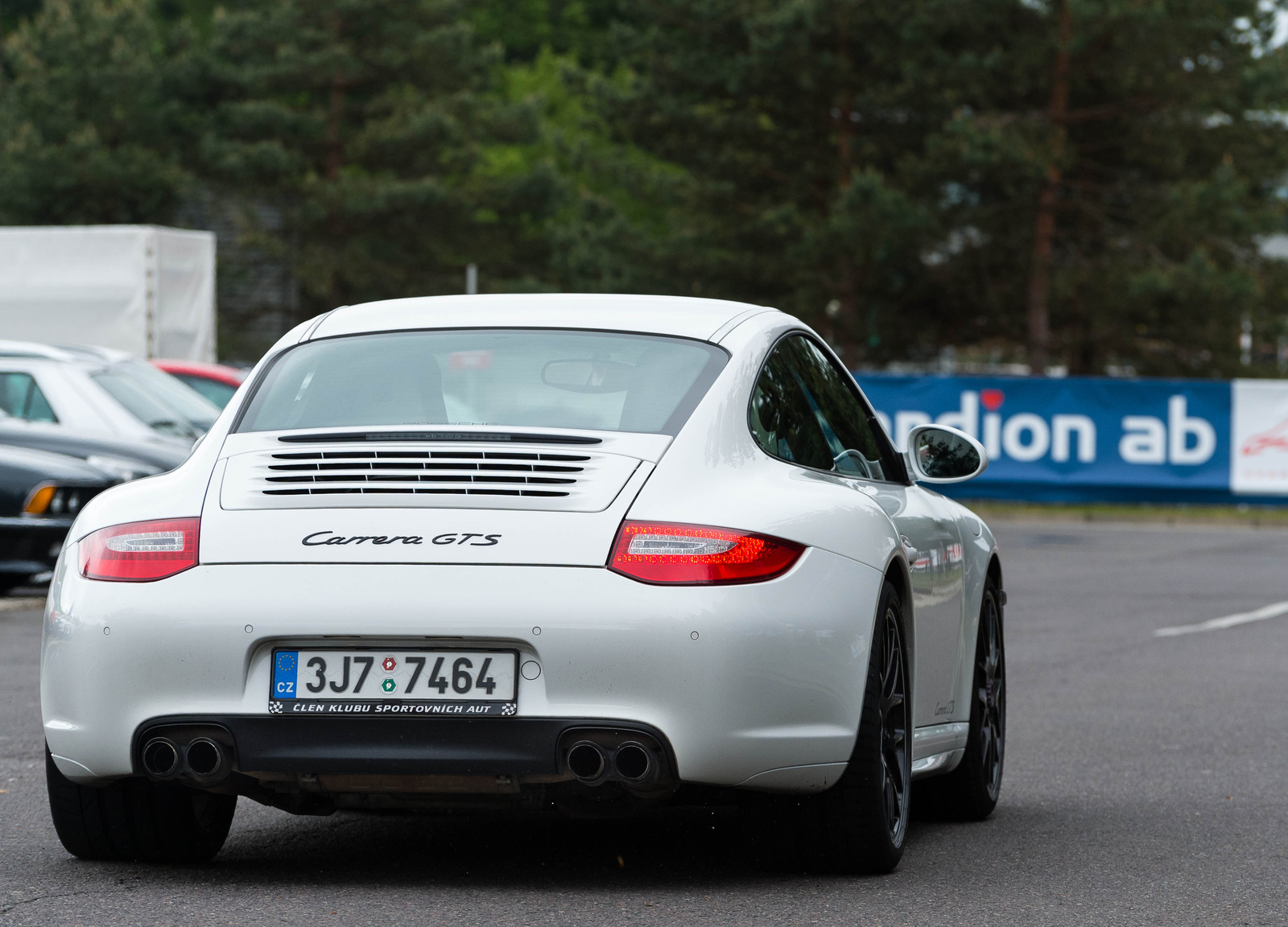 Porsche 911 Carrera GTS