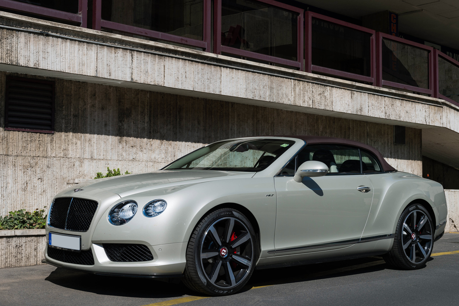 Bentley Continental GTC V8 S