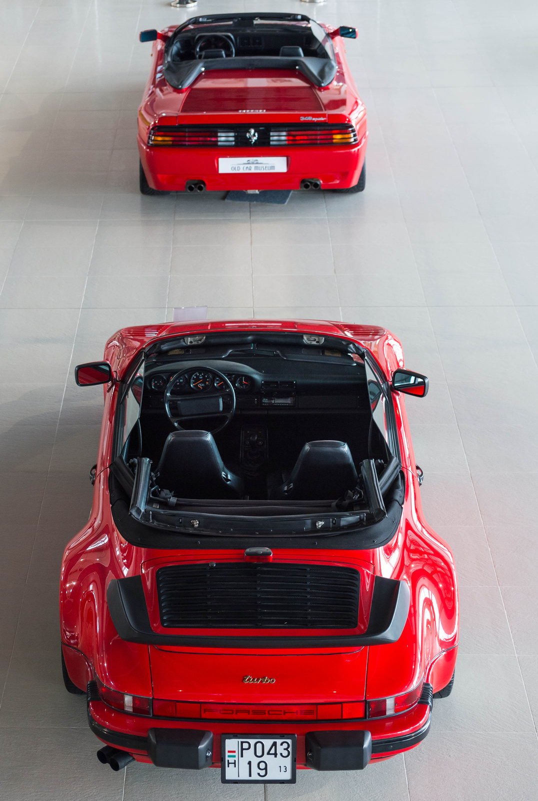 Porsche 911 Turbo Cabrio "Flatnose" - Ferrari 348 Spider