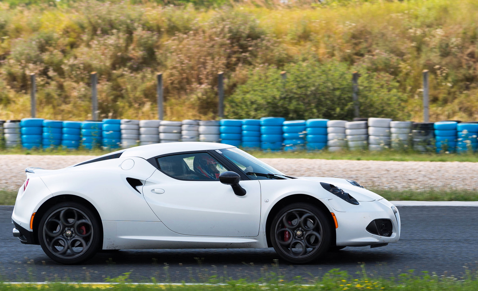 Alfa Romeo 4C Launch Edition