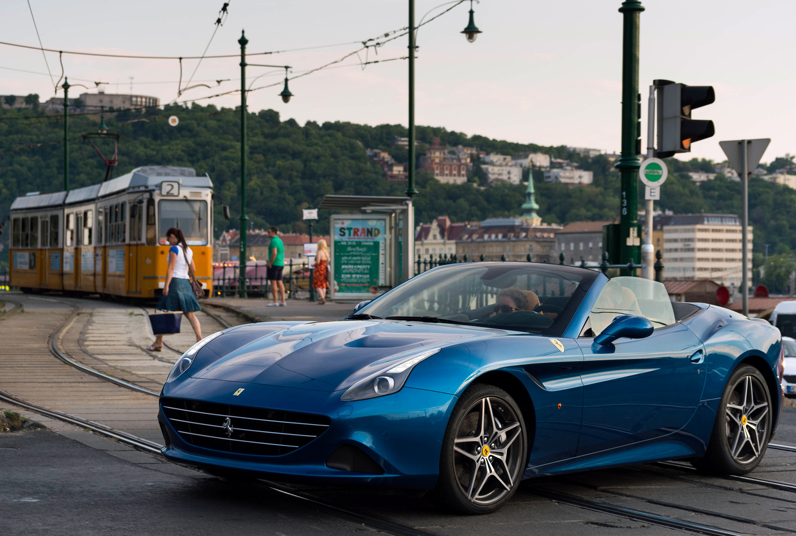 Ferrari California T