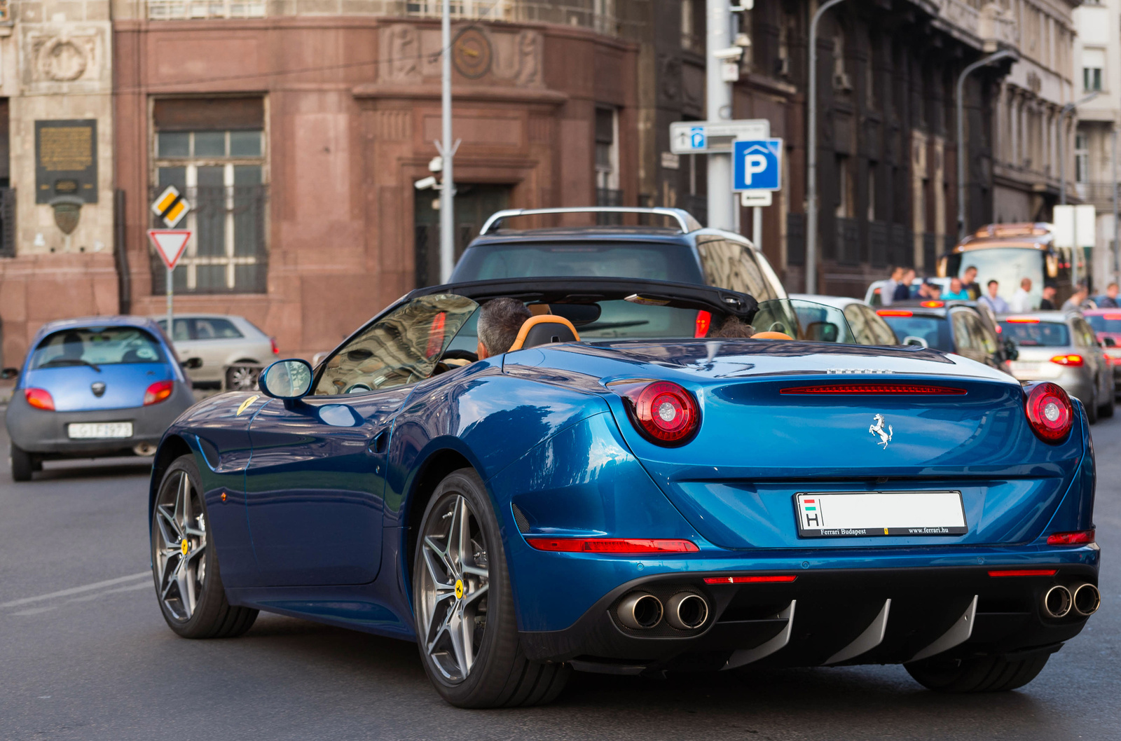 Ferrari California T