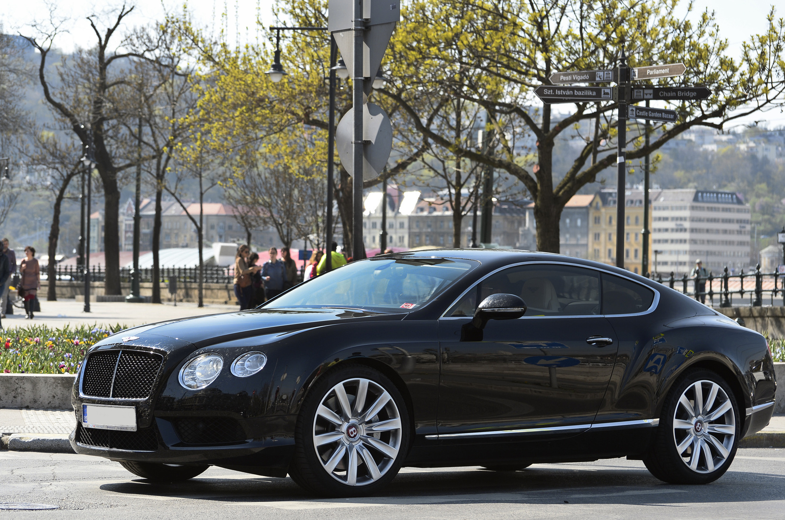 Bentley Continental GT V8