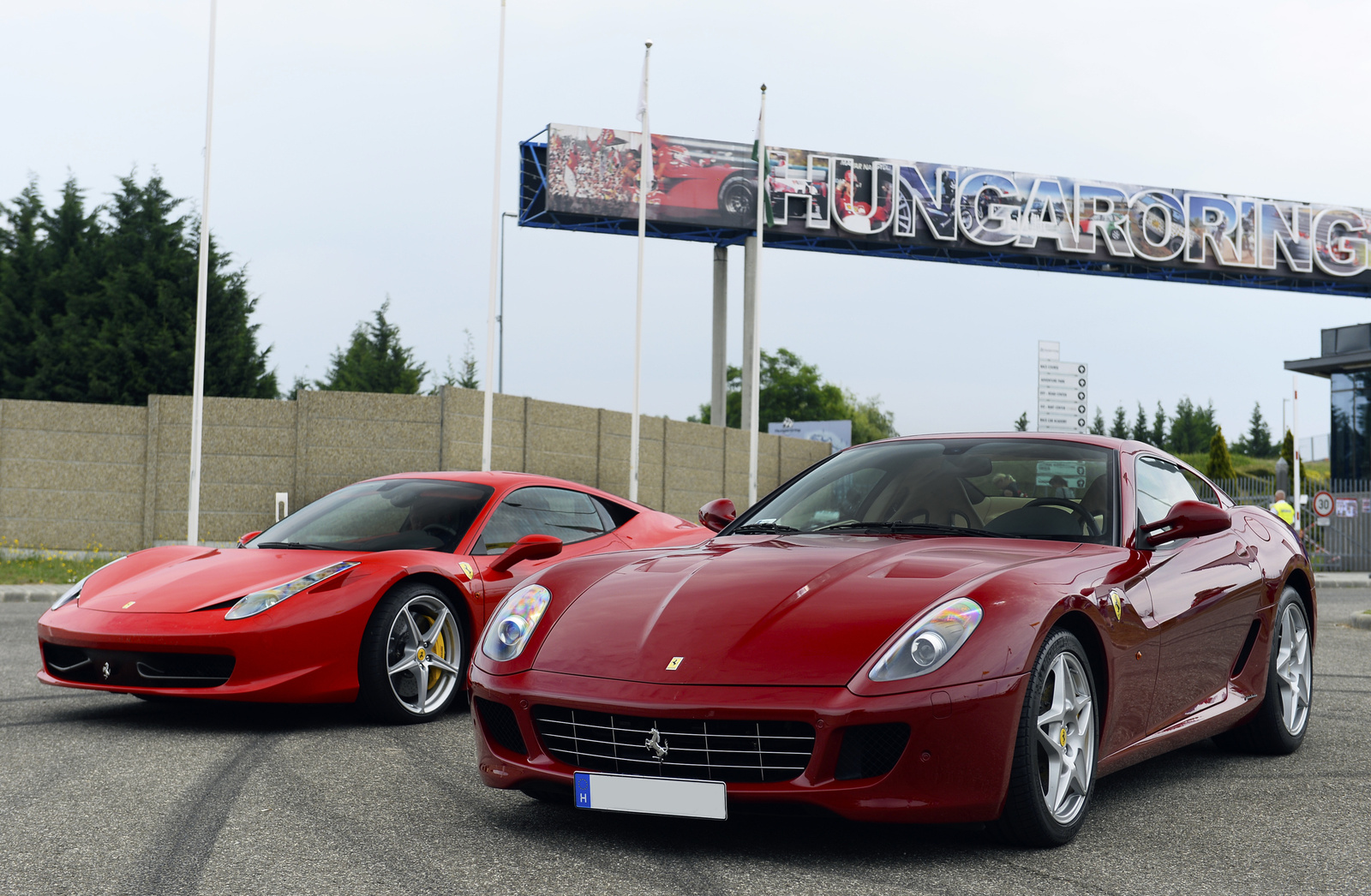 Ferrari 458 Italia - Ferrari 599 GTB Fiorano