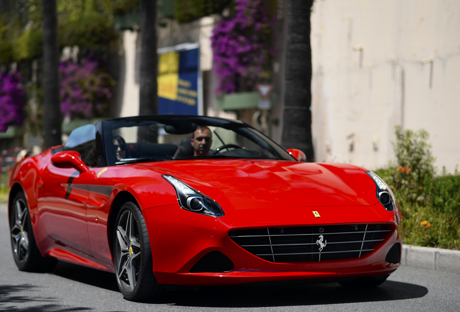 Ferrari California T