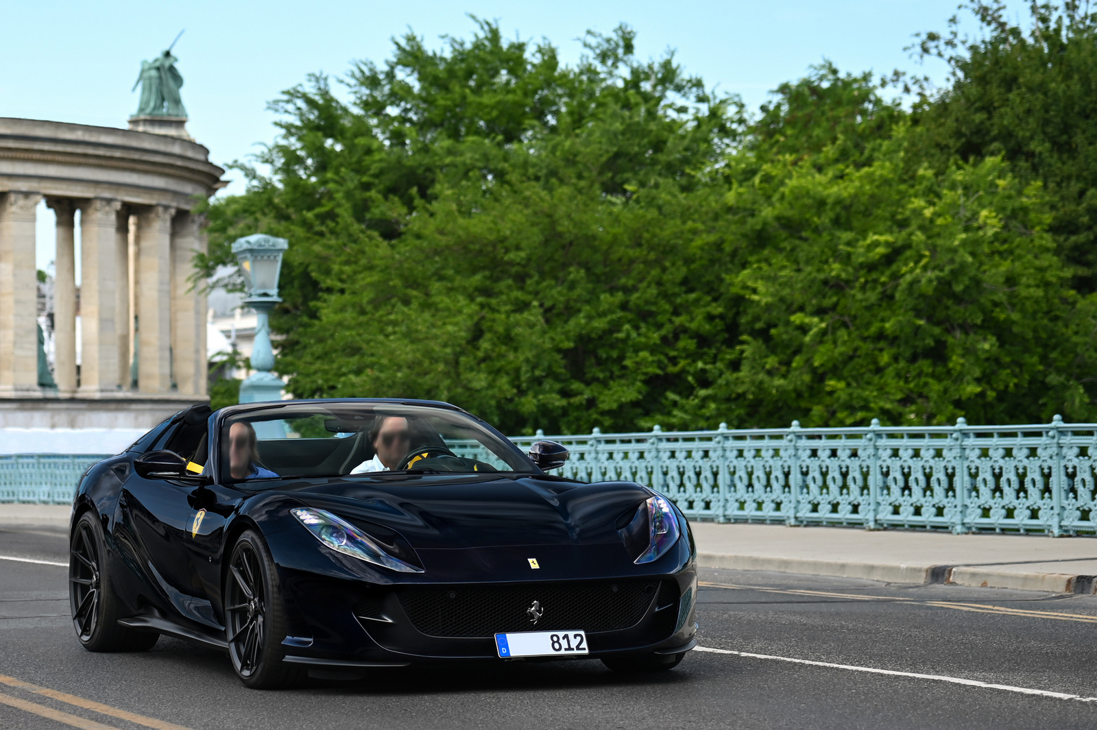 Ferrari 812 GTS